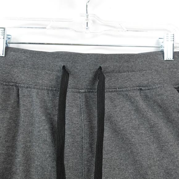 NBA Chicago Bulls Athletic‎ Drawstring Sweatpant Shorts Sz M Gray Red Graphic - Picture 3 of 7